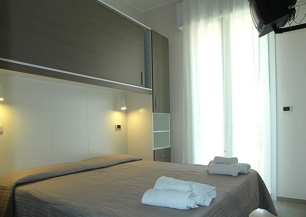 Hotel Sant'Elena Rimini Exterior foto